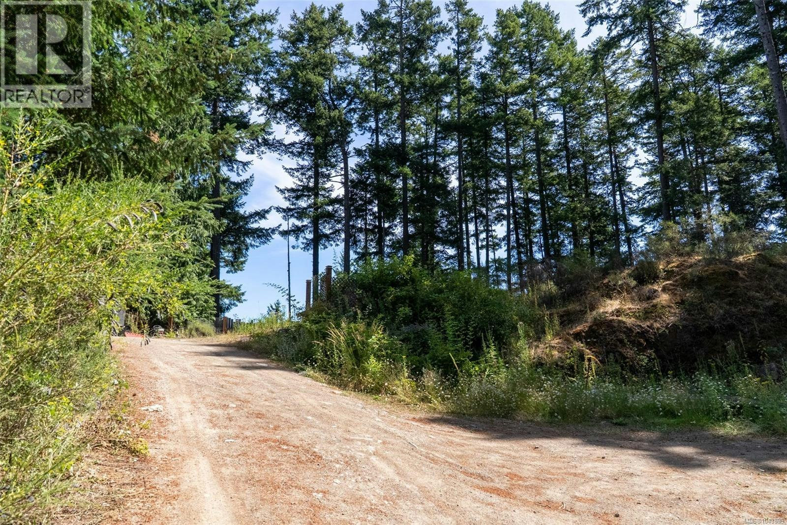 4622 Sailor Road, Pender Island, BC, V0N 2M0 - 11