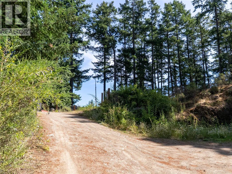 4622 Sailor Road, Pender Island, BC, V0N 2M0 - 11