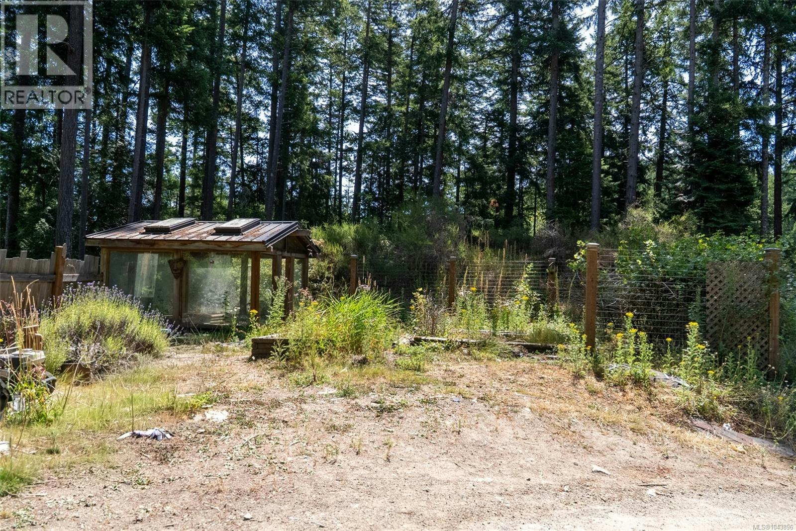 4622 Sailor Road, Pender Island, BC, V0N 2M0 - 12