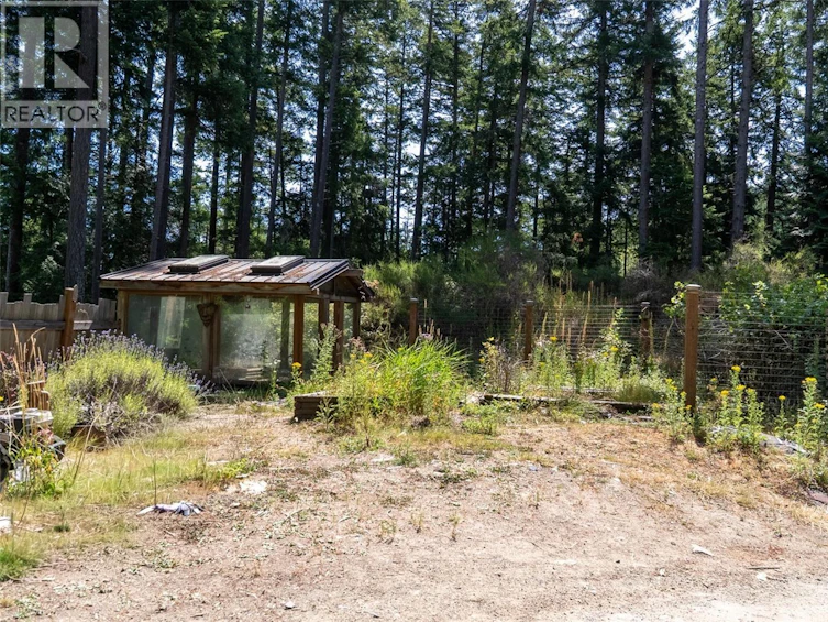 4622 Sailor Road, Pender Island, BC, V0N 2M0 - 12