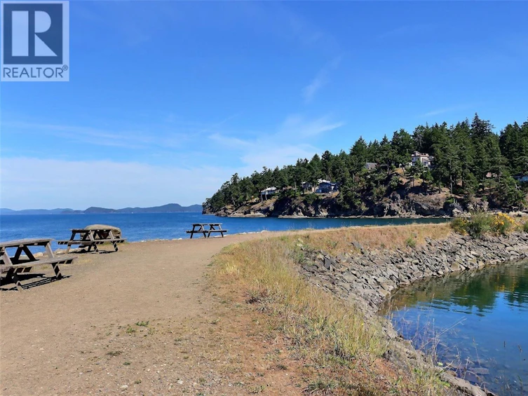 4622 Sailor Road, Pender Island, BC, V0N 2M0 - 21
