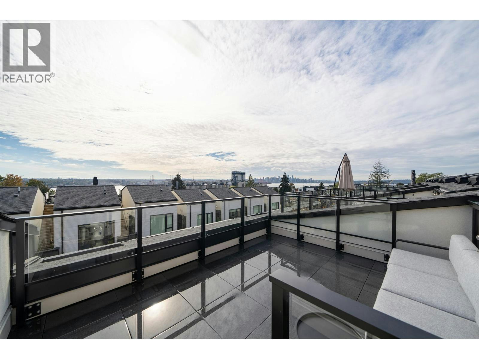 228-650 E 2nd Street, North Vancouver, BC, V7L 1E3