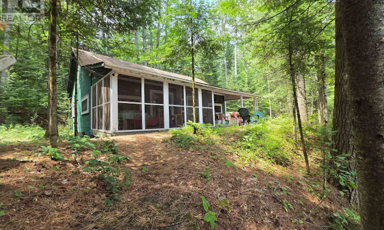 699 Mary Lake Road SOUTH