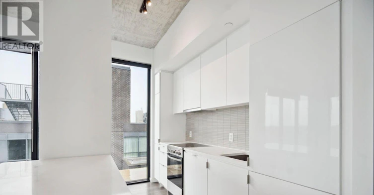PH 808-7 Smith Crescent, Toronto, ON, M8Z 0G3 - 4