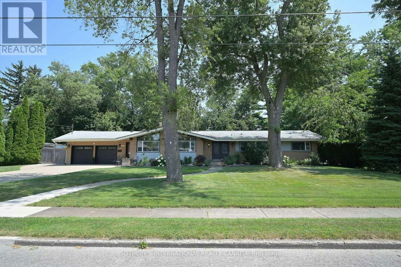 6292 Brookfield Avenue, Niagara Falls, ON, L2G 5R8