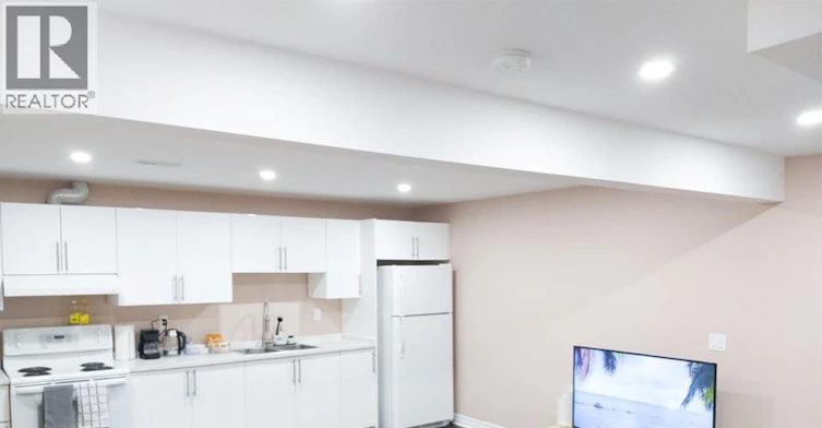 4694 Helsinki Crescent, Windsor, ON, N9G 3G2 - 11