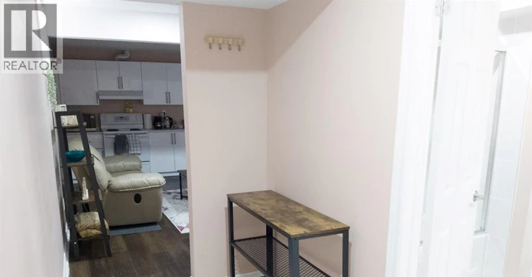 4694 Helsinki Crescent, Windsor, ON, N9G 3G2 - 4