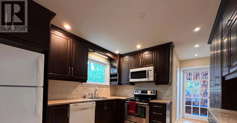 44 Clearview Avenue, Ottawa, ON, K1Y 2K5 - 5