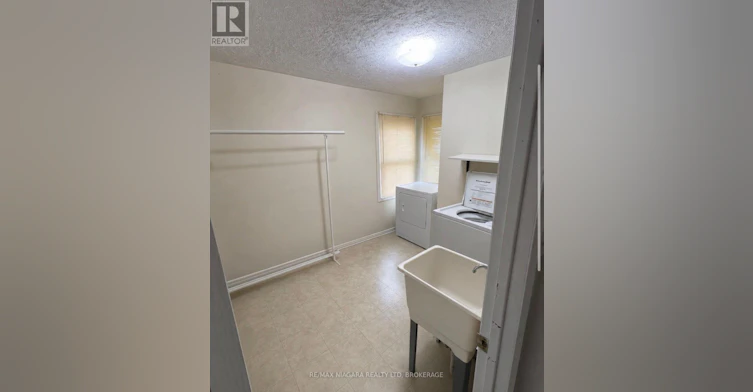 380 Corvette Street, Welland, ON, L3B 4S7 - 9
