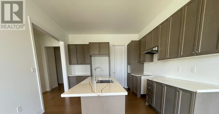 68 Thomas Smith Street, Georgina, ON, L4P 0T8 - 6