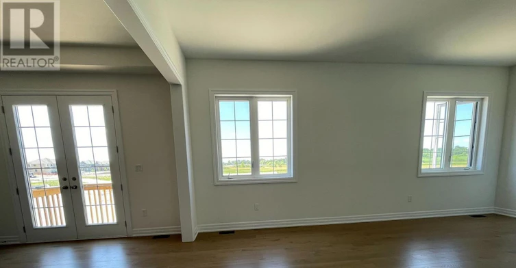 68 Thomas Smith Street, Georgina, ON, L4P 0T8 - 4