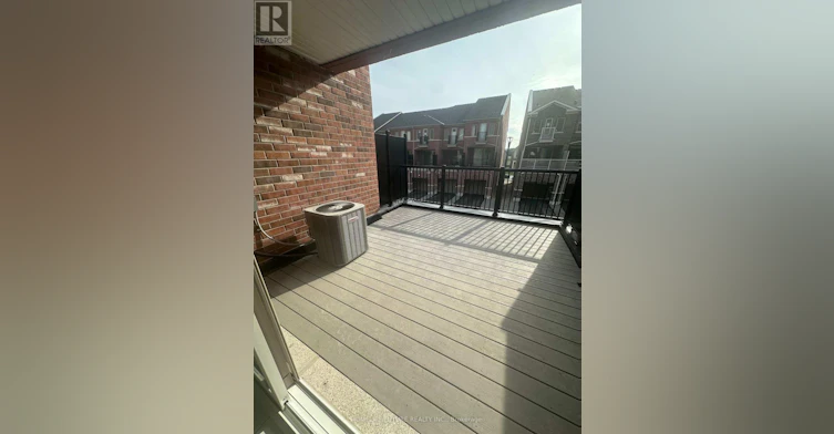 2934 Whites Road, Pickering, ON, L1X 0J9 - 11