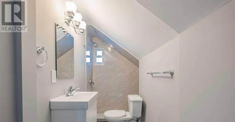 UPPER Floor 9 Rykert Street, St. Catharines, ON, L2S 1J6 - 3