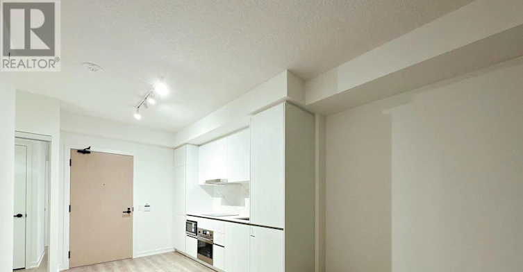 4205-8 Interchange Way, Vaughan, ON, L4K 0R2 - 3