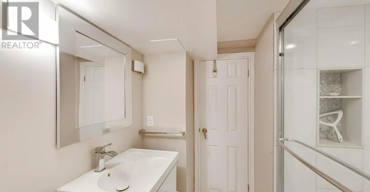 163 Glenmount Park Road, Toronto, ON, M4E 2E3 - 26