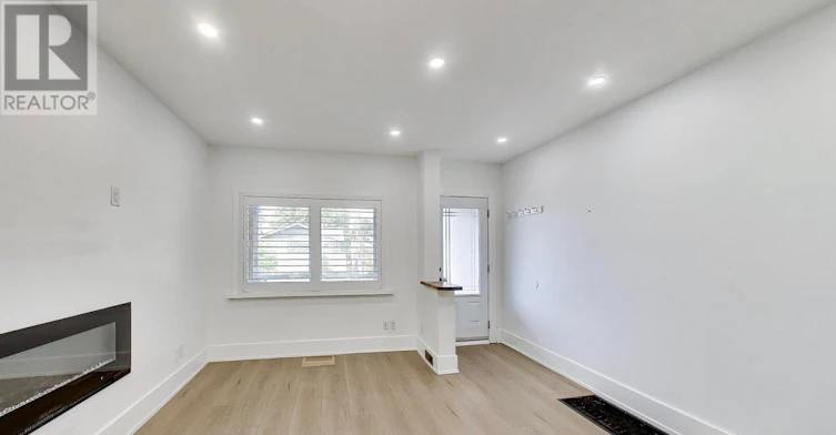 163 Glenmount Park Road, Toronto, ON, M4E 2E3 - 6