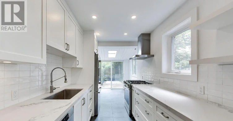 163 Glenmount Park Road, Toronto, ON, M4E 2E3 - 10