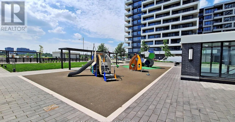 2307-8 Water Walk Drive, Markham, ON, L3R 6L4 - 37