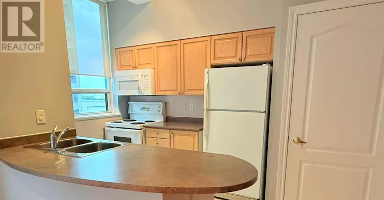 PH7-30 Hayden Street, Toronto, ON, M4Y 3B8