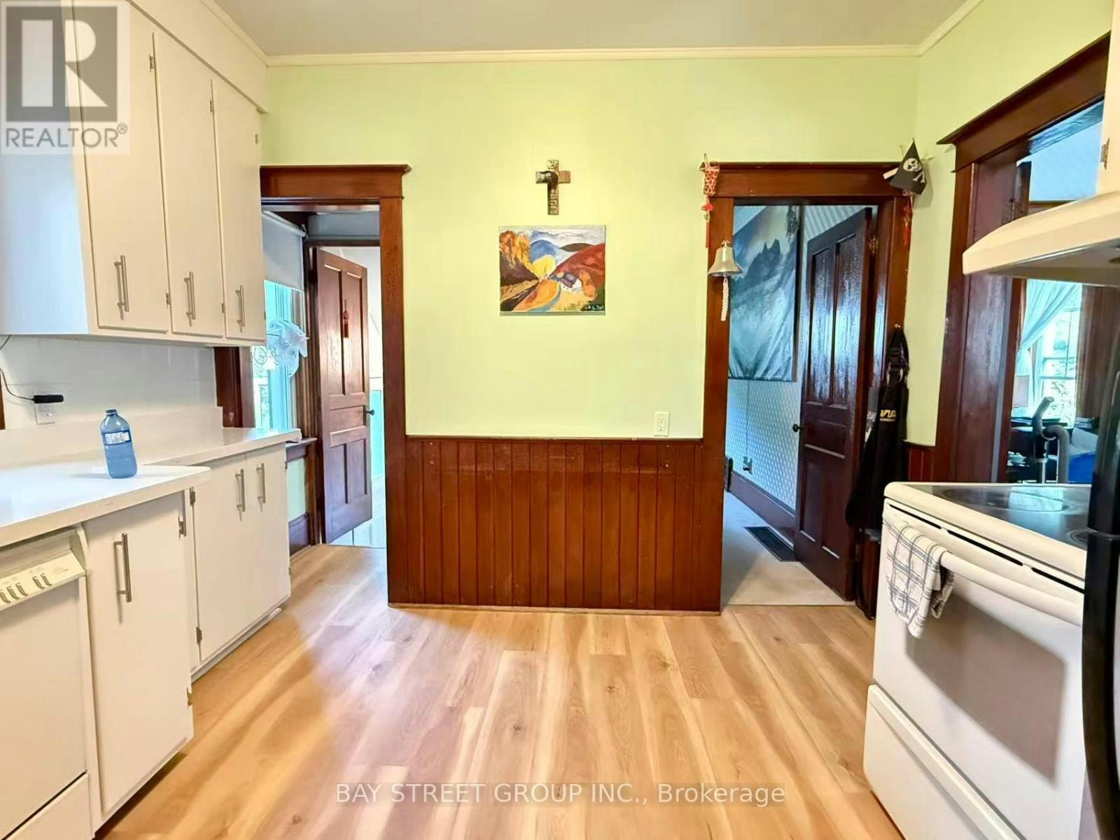 7 Pavillion Street, Markham, ON, L3R 1N8 - 3
