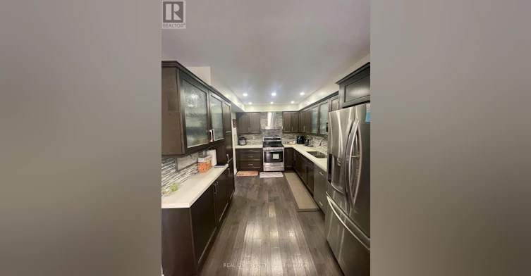 622 Candlestick Circle, Mississauga, ON, L4Z 0B4
