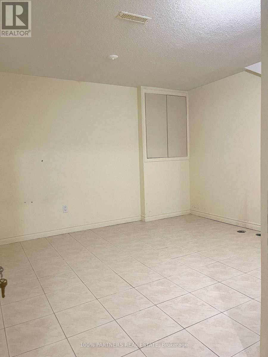 BASEMENT-2 23 Rms 1 1kit Vickers Wr Road, Markham, ON, L3R 6S7 - 6