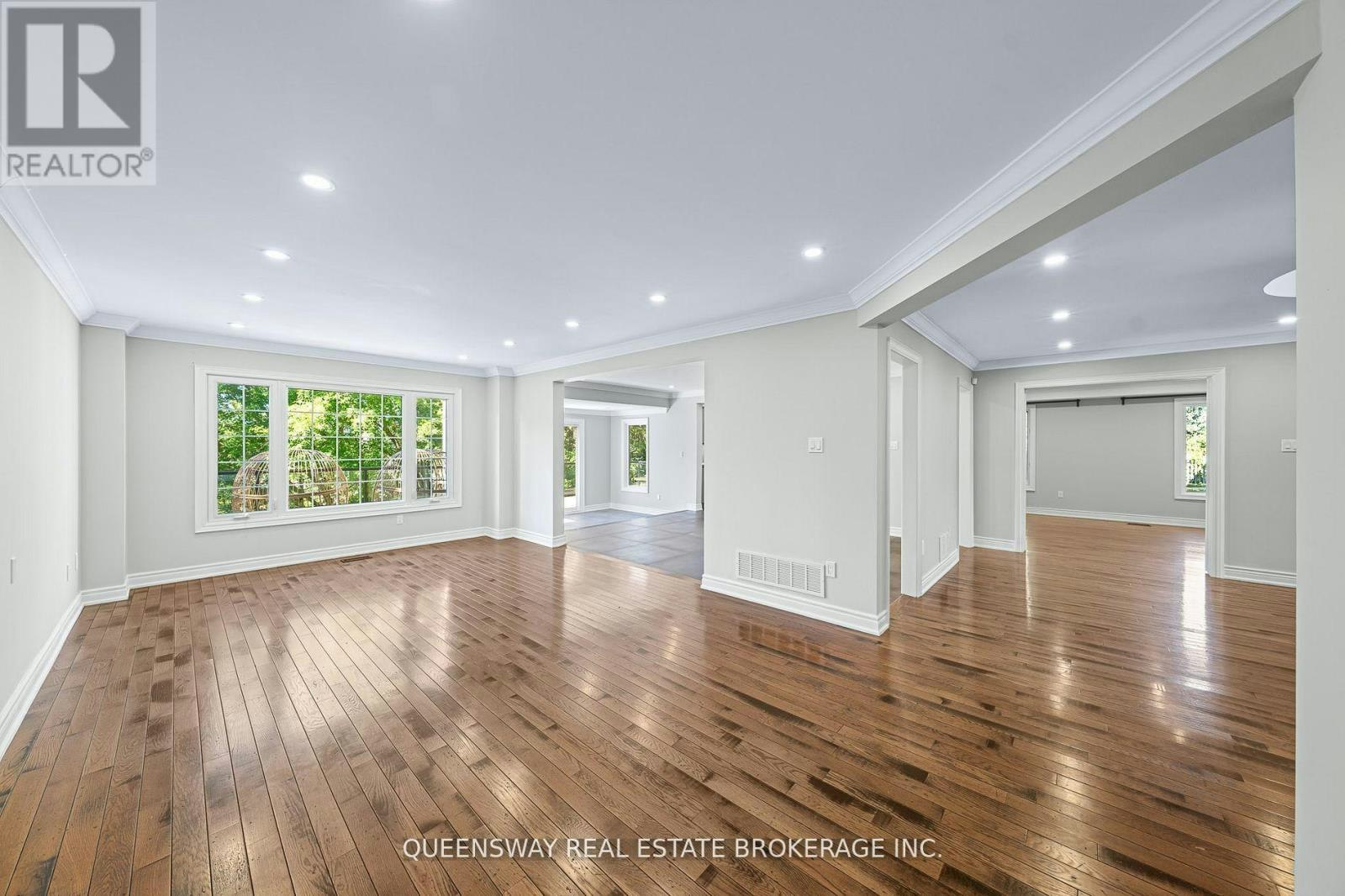 619 Culler Mews, Newmarket, ON, L3X 1V8 - 12