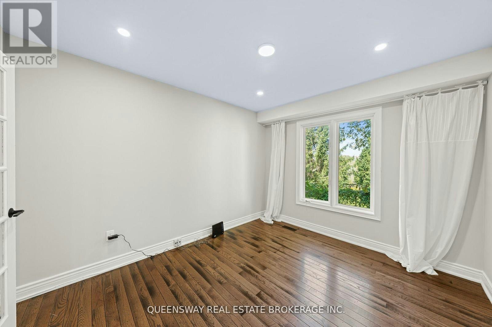 619 Culler Mews, Newmarket, ON, L3X 1V8 - 26
