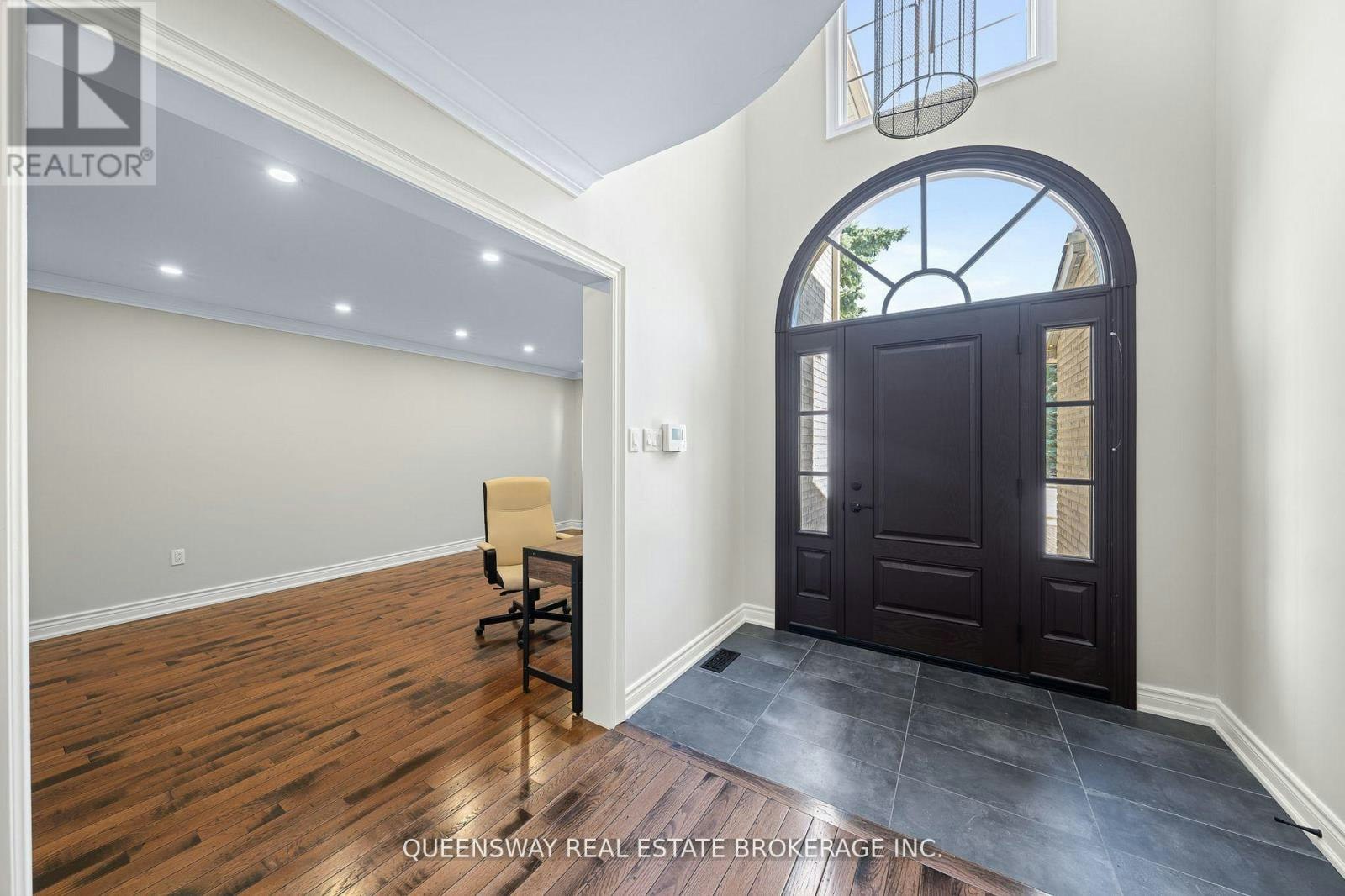 619 Culler Mews, Newmarket, ON, L3X 1V8 - 9