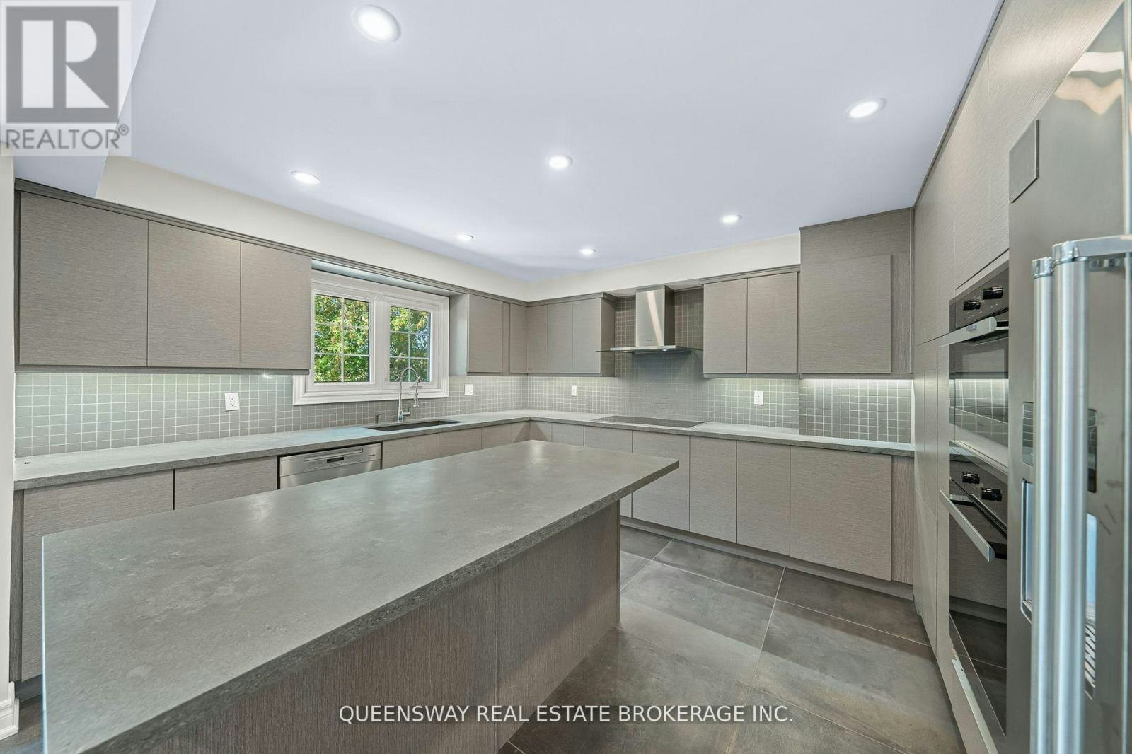 619 Culler Mews, Newmarket, ON, L3X 1V8 - 14