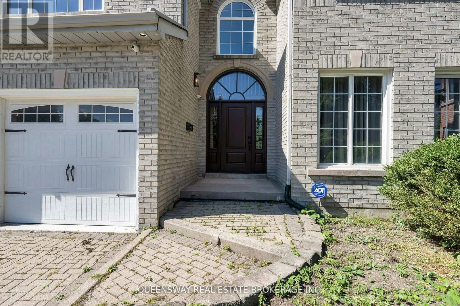 619 Culler Mews, Newmarket, ON, L3X 1V8 - 3