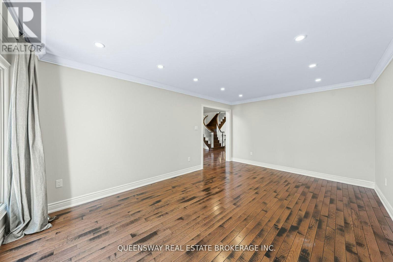 619 Culler Mews, Newmarket, ON, L3X 1V8 - 36