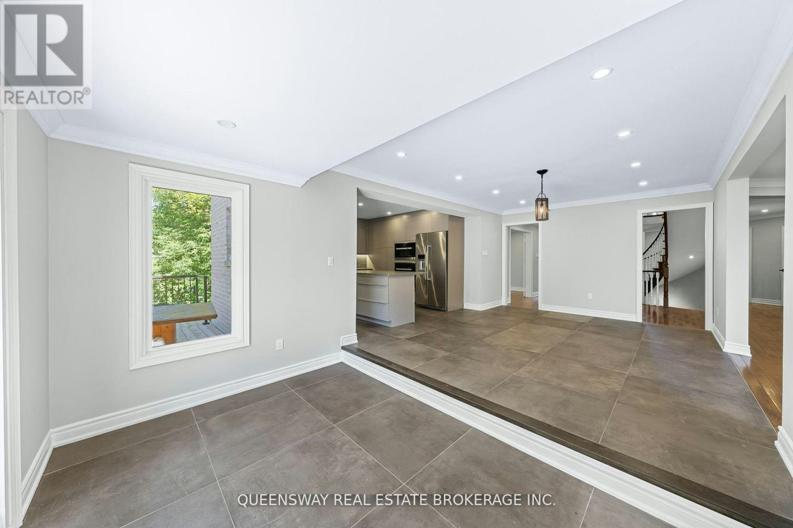 619 Culler Mews, Newmarket, ON, L3X 1V8 - 18