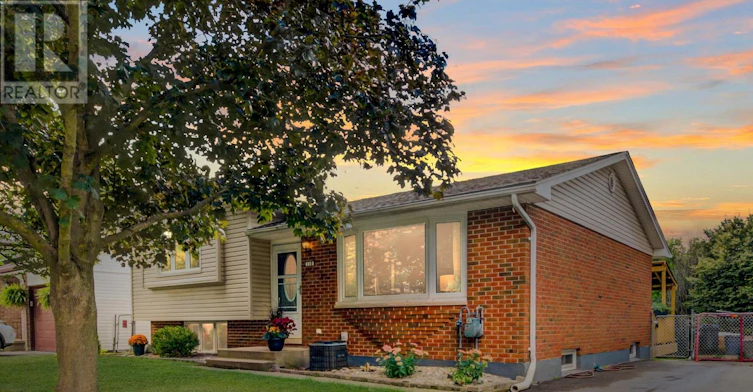 118 Sandalwood Crescent, London, ON, N6G 2Z7