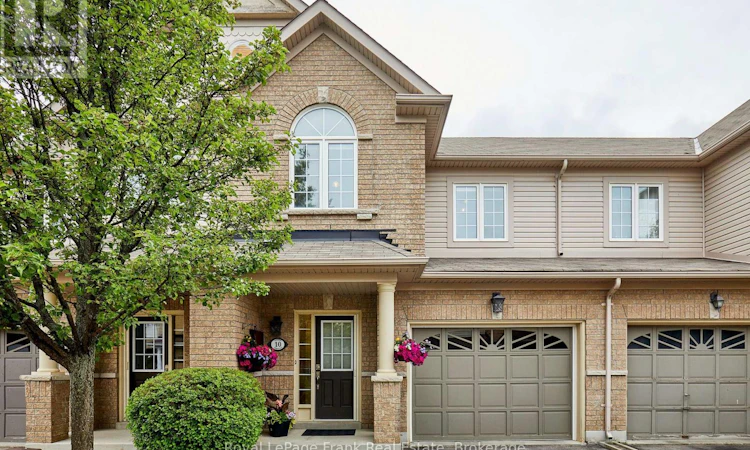 10 Lander Crescent