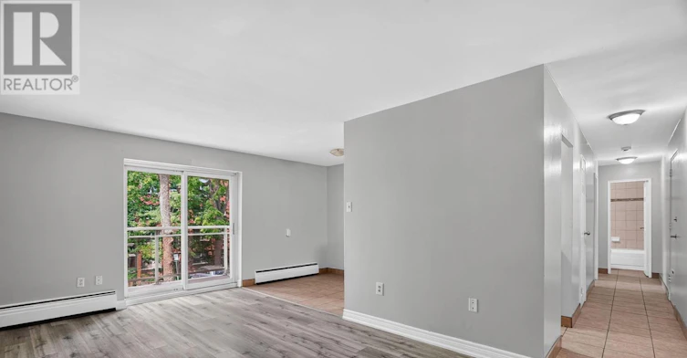 202-93 High Street, London, ON, N6C 4J8
