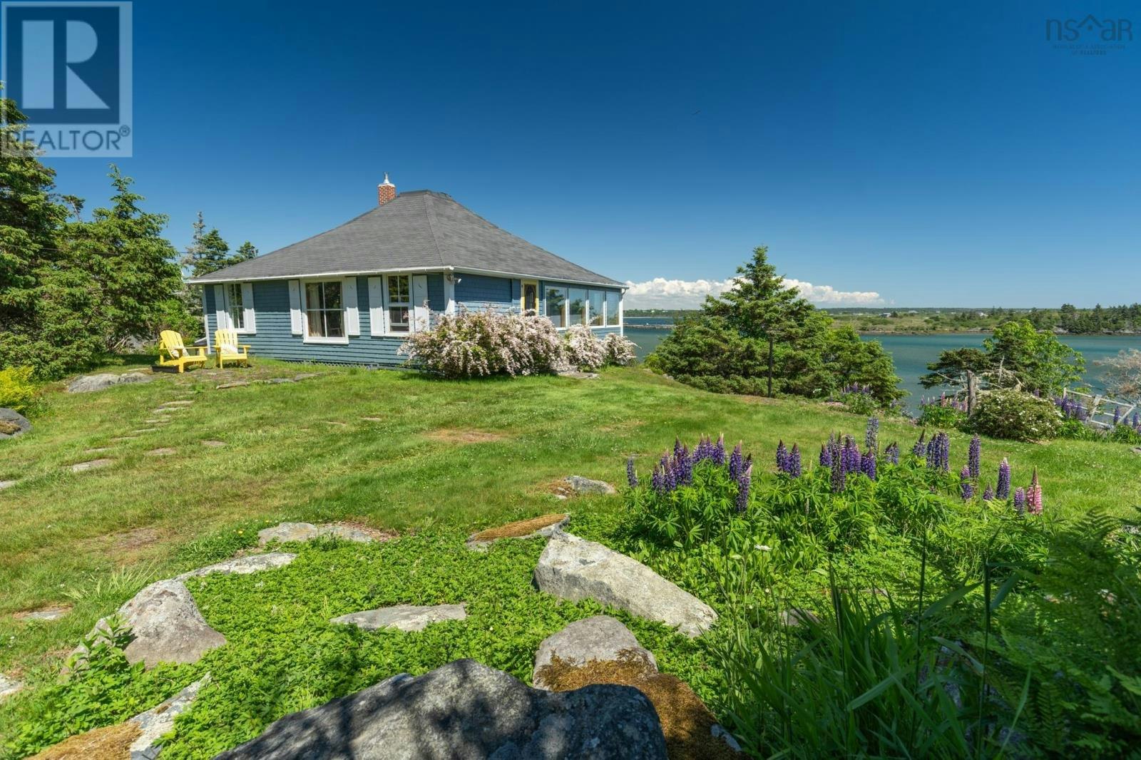 1393 304 Highway, Cape Forchu, NS, B5A 5G7