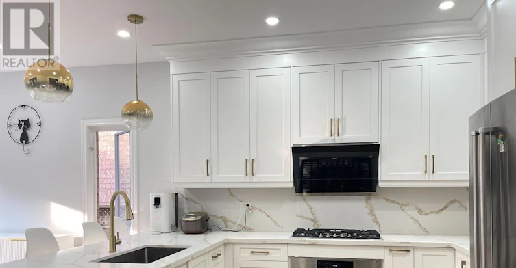 FL-ONE 485 Ensuite ON Second English Rose Lane, Oakville, ON, L6H 7A3 - 3