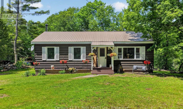 1020 Rosseau Lake 1 Road