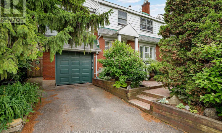 8 Ruskin Street
