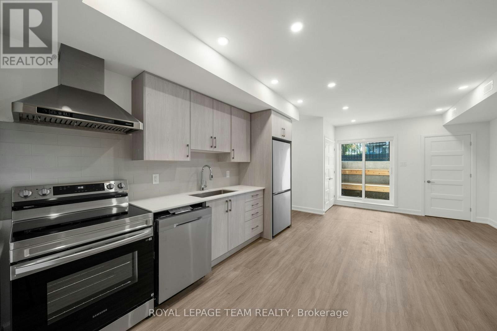 LOWER-998 Hollington Street, Ottawa, ON, K1Z 6K6 - 11