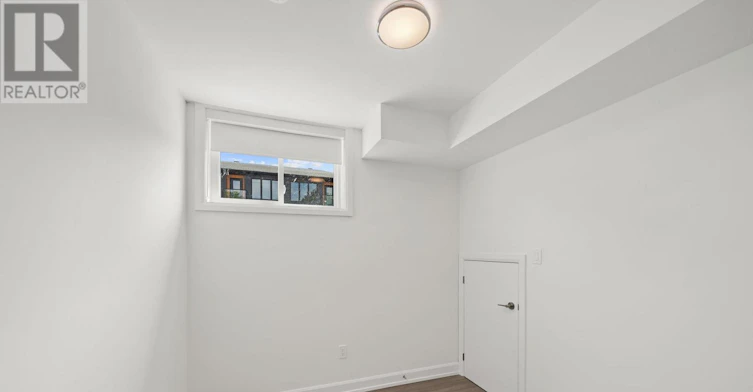 LOWER-998 Hollington Street, Ottawa, ON, K1Z 6K6 - 25