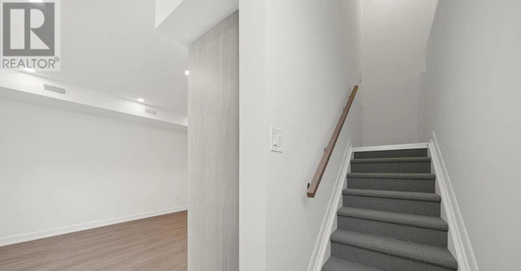 LOWER-998 Hollington Street, Ottawa, ON, K1Z 6K6 - 4