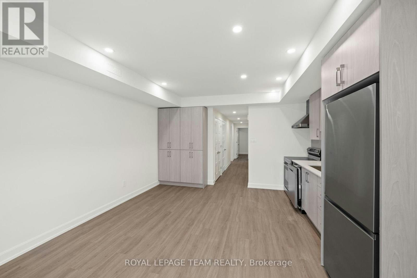 LOWER-998 Hollington Street, Ottawa, ON, K1Z 6K6 - 6