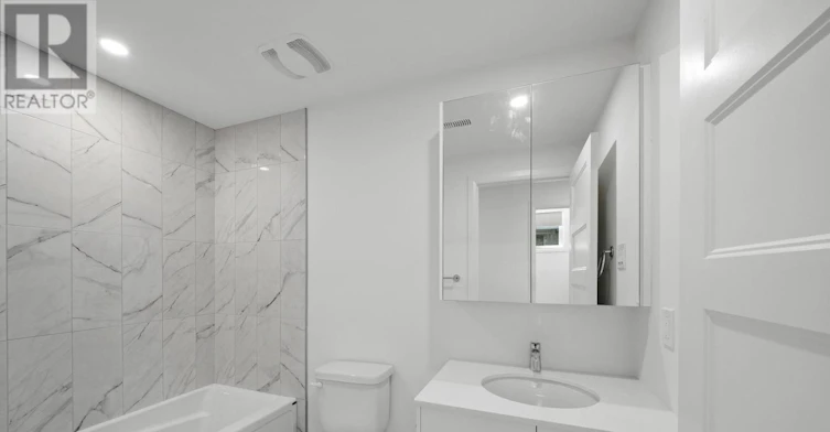 LOWER-998 Hollington Street, Ottawa, ON, K1Z 6K6 - 22