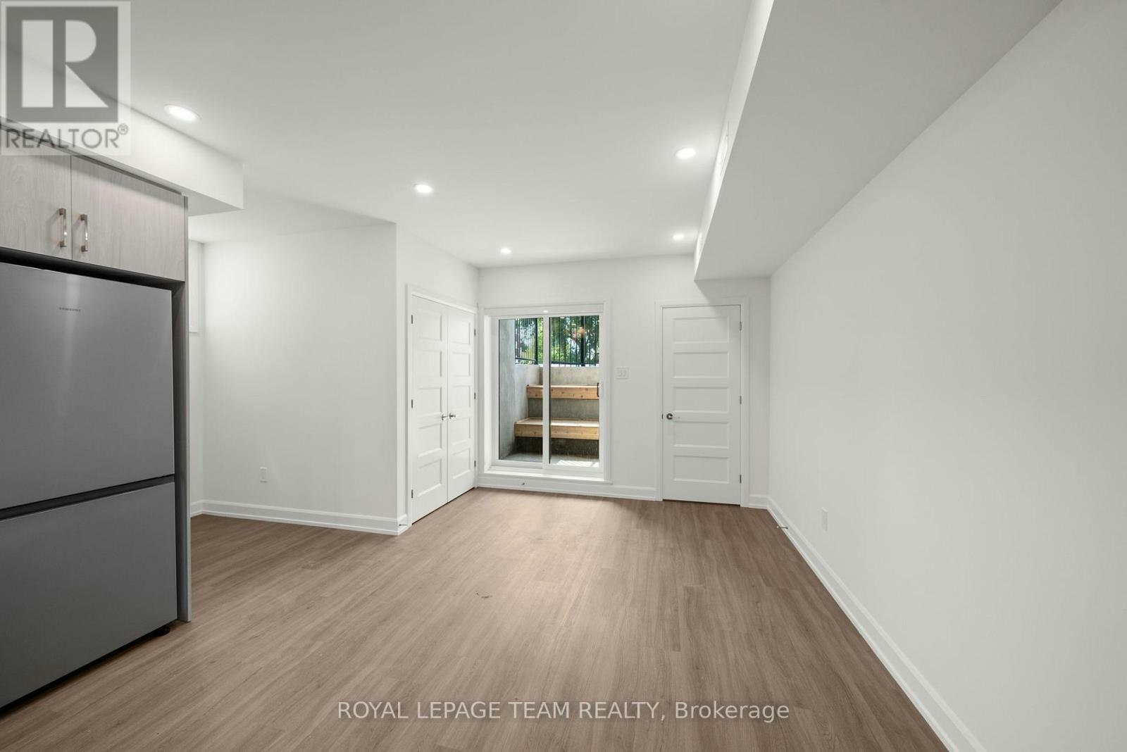 LOWER-998 Hollington Street, Ottawa, ON, K1Z 6K6 - 8