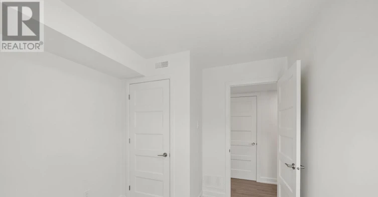 MAIN-998 Hollington Street, Ottawa, ON, K1Z 6K6 - 23