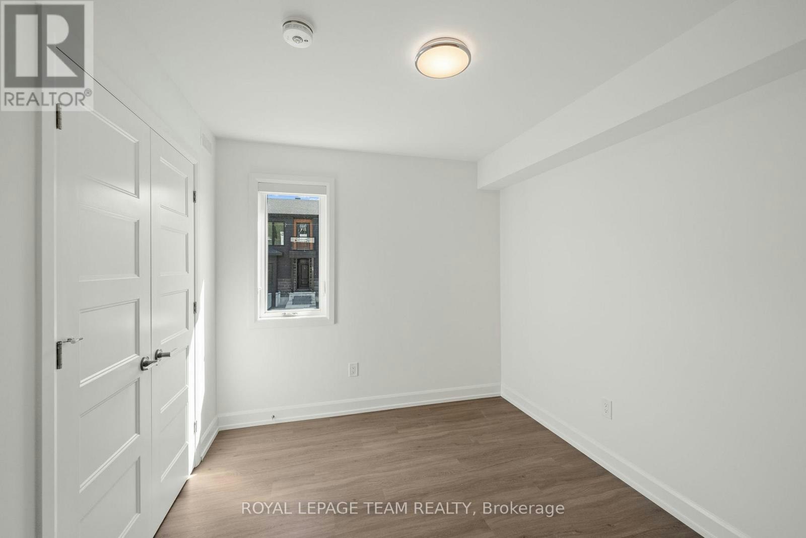 MAIN-998 Hollington Street, Ottawa, ON, K1Z 6K6 - 19