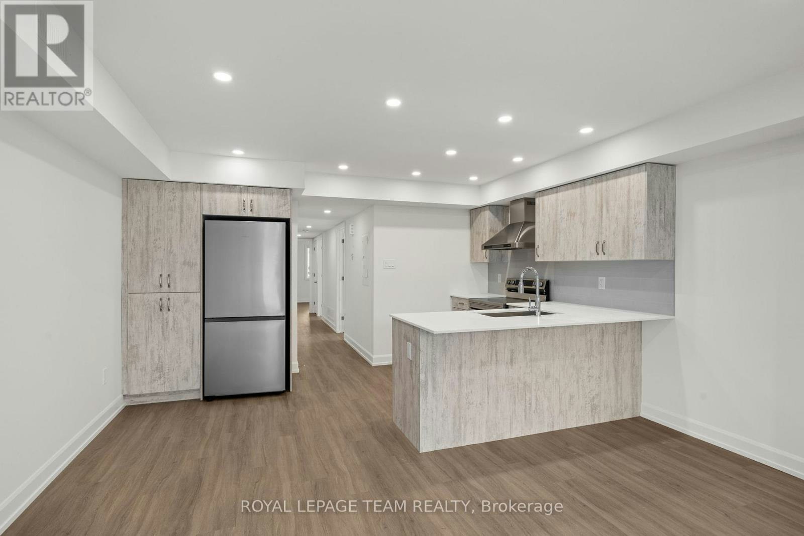 MAIN-998 Hollington Street, Ottawa, ON, K1Z 6K6 - 6