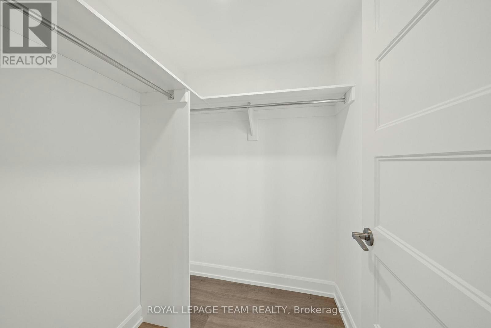 MAIN-998 Hollington Street, Ottawa, ON, K1Z 6K6 - 16